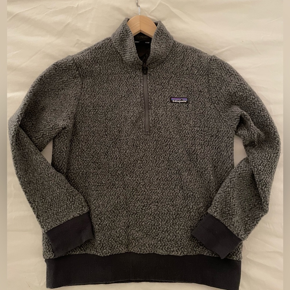 Patagonia quarter zip fleece